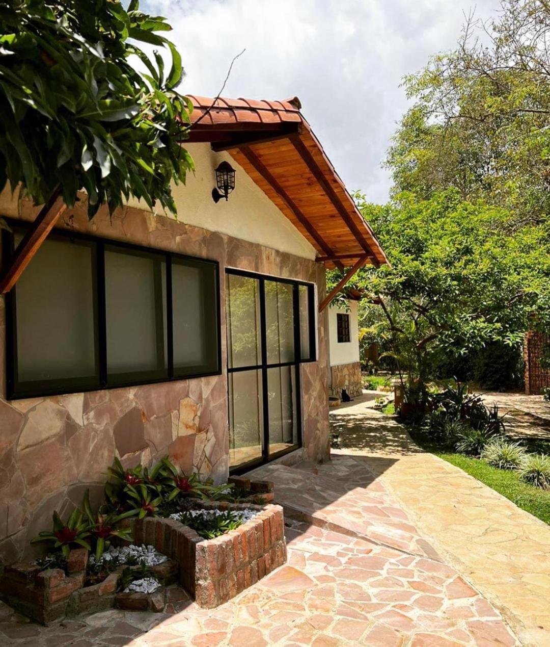 Cabanas La Carolina - Mesa De Los Santos Los Santos  Dış mekan fotoğraf