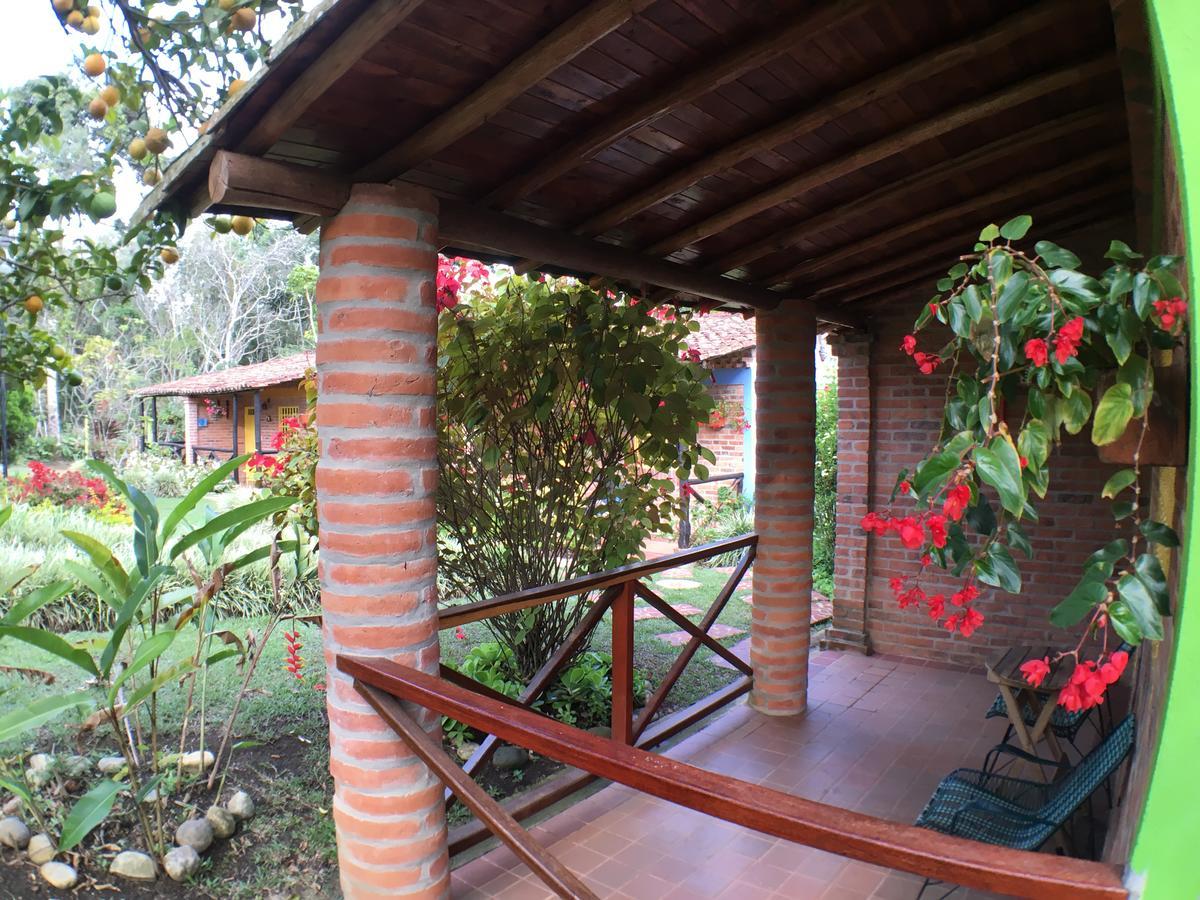 Cabanas La Carolina - Mesa De Los Santos Los Santos  Dış mekan fotoğraf