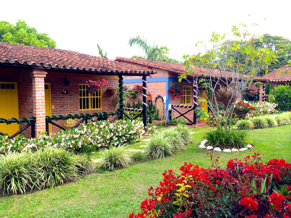 Cabanas La Carolina - Mesa De Los Santos Los Santos  Dış mekan fotoğraf