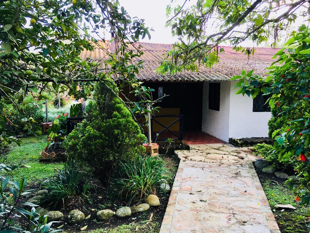 Cabanas La Carolina - Mesa De Los Santos Los Santos  Dış mekan fotoğraf